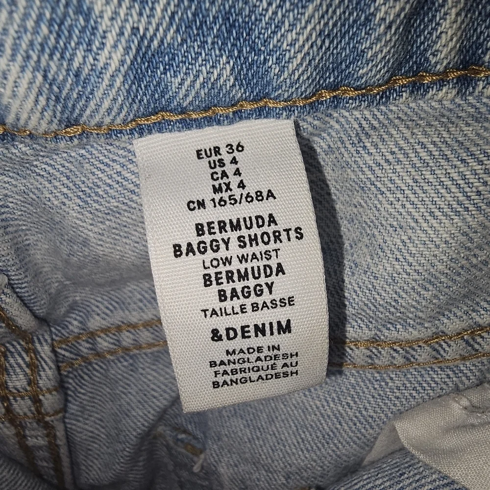 & Denim Women's Light Blue Baggy Denim Bermuda Shorts Size 4